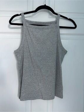 GAP NWOT Women’s Gray Ribbed Tank Top - Classic Everyday Layering